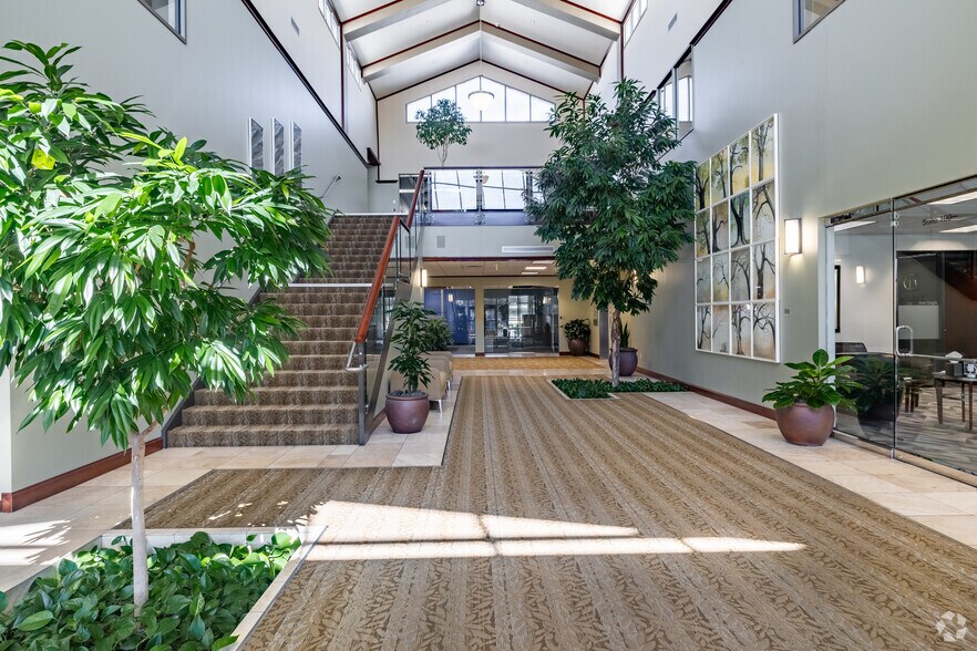 1100 E Riverside Dr, Eagle, ID à louer - Photo intérieure - Image 3 de 24