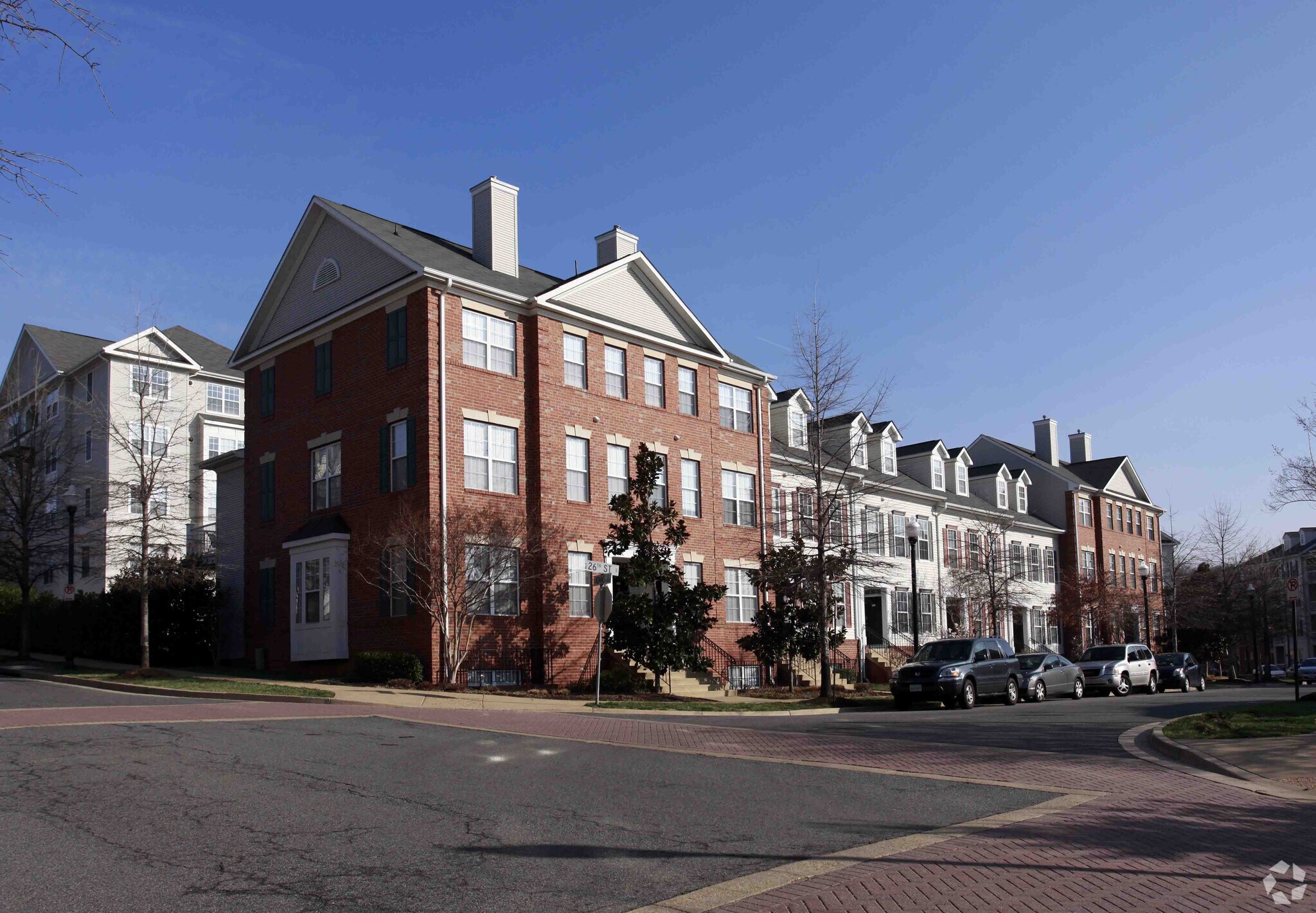 2350 26th Ct, Arlington, VA for lease Primary Photo- Image 1 of 47