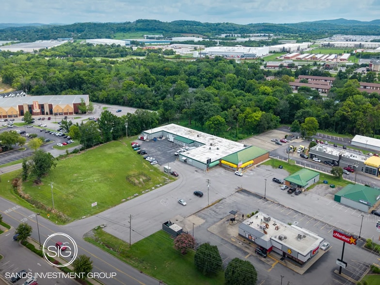 703 S Cumberland St, Lebanon, TN for lease - Building Photo - Image 1 of 5