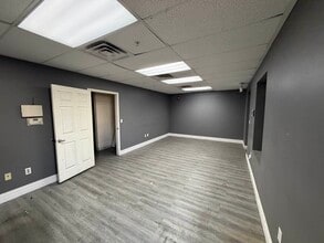 3970 Las Vegas Blvd N, Las Vegas, NV for lease Interior Photo- Image 1 of 5