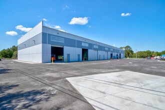 4451 Eastport Park Way, Port Orange, FL for lease Interior Photo- Image 1 of 17