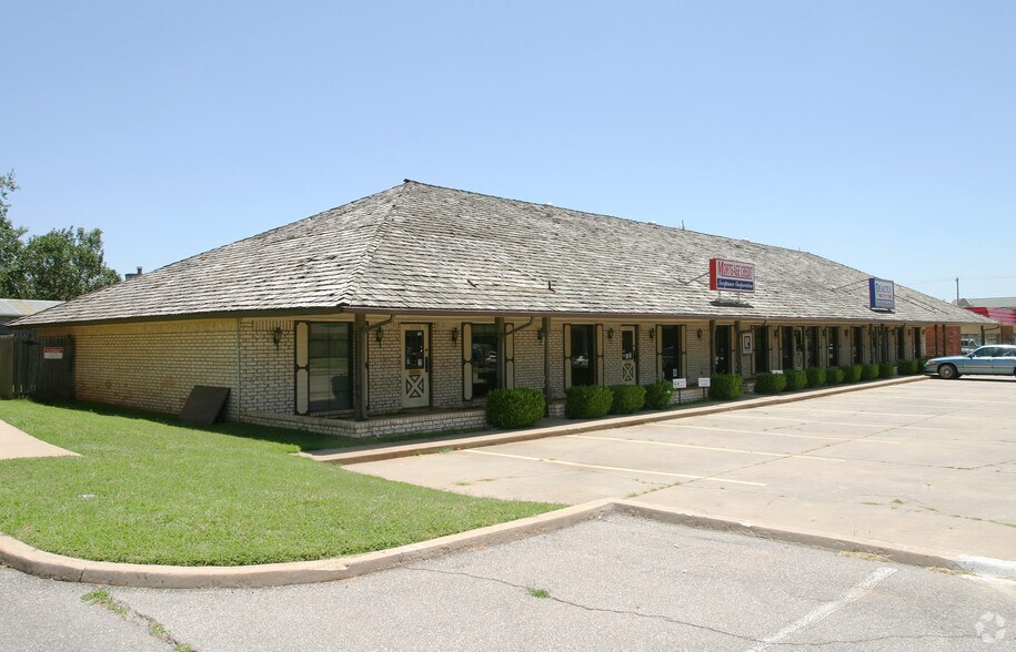 10400 S Pennsylvania Ave, Oklahoma City, OK à louer - Photo du bâtiment - Image 2 de 17