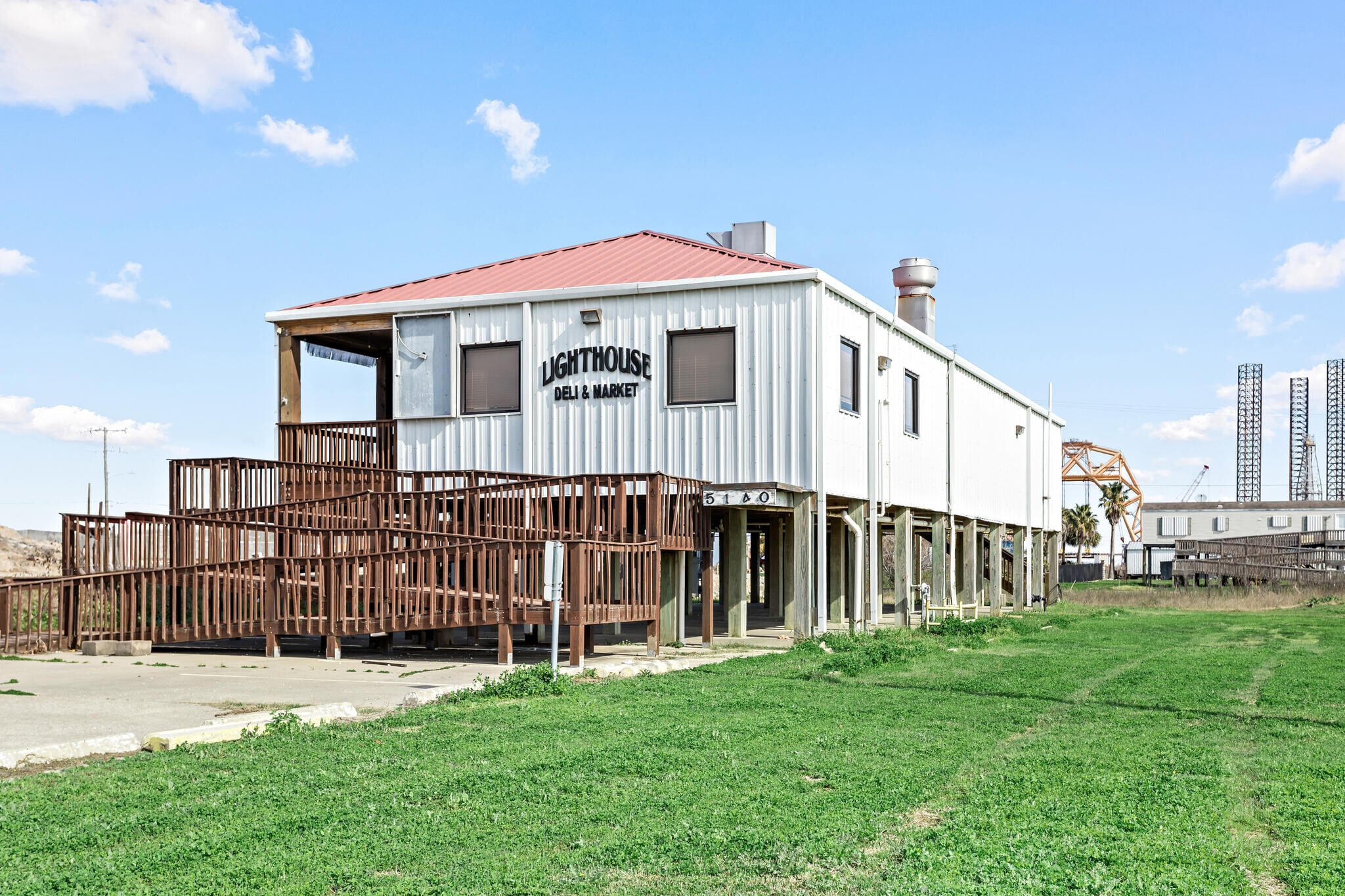 5140 Gulfway Dr, Sabine Pass, TX à vendre Photo du bâtiment- Image 1 de 37