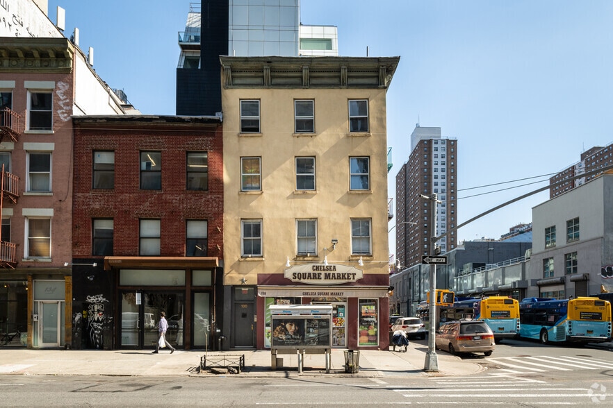 130 Tenth Ave, New York, NY à vendre - Photo du bâtiment - Image 3 de 5