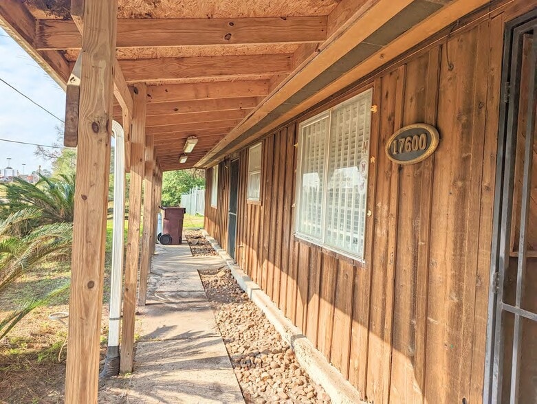 17600 Fm 1488 Rd, Magnolia, TX à vendre - Photo du bâtiment - Image 2 de 20