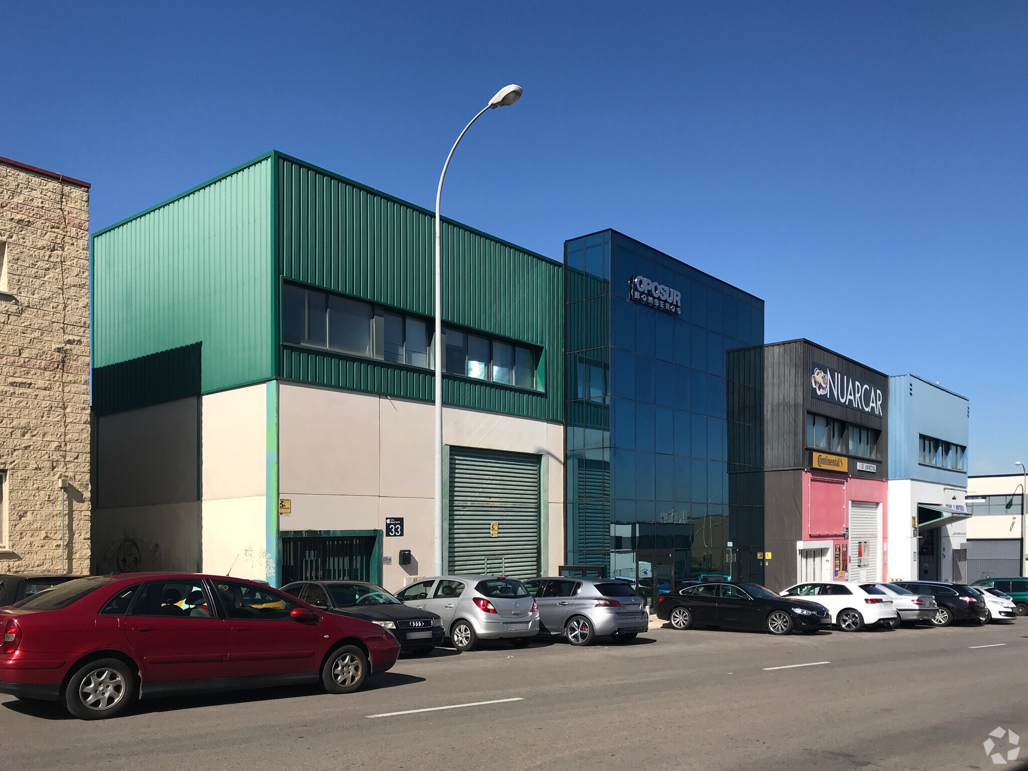 Industrial in Fuenlabrada, Madrid for sale Primary Photo- Image 1 of 3