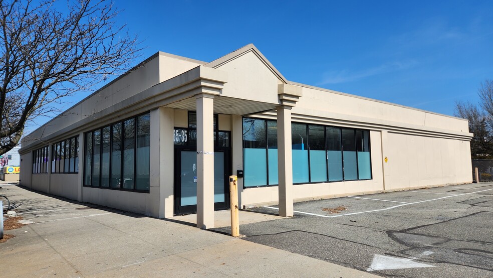 6535 Woodhaven Blvd, Rego Park, NY for sale - Building Photo - Image 1 of 1