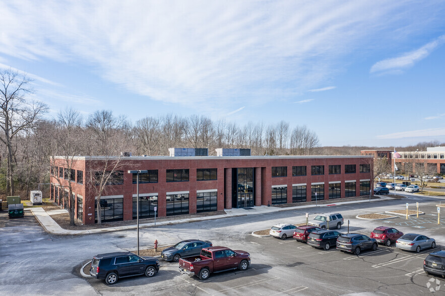 1355 Campus Pky, Wall Township, NJ for lease - Building Photo - Image 1 of 5