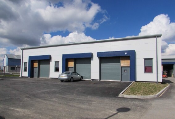 Sadler Rd, Lincoln for lease - Building Photo - Image 2 of 4