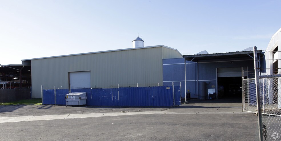 200 S Jefferson St, Dixon, CA à vendre - Photo du bâtiment - Image 3 de 6