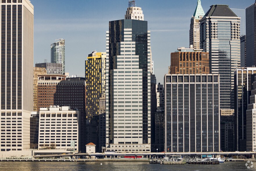 32 Old Slip, New York, NY à louer - Photo du bâtiment - Image 3 de 6