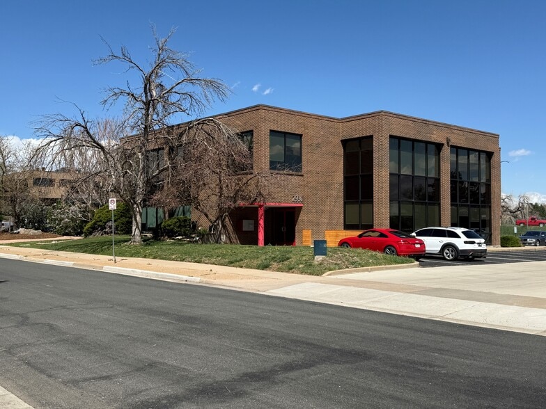 2930 S Center Green Ct, Boulder, CO for lease - Building Photo - Image 2 of 2