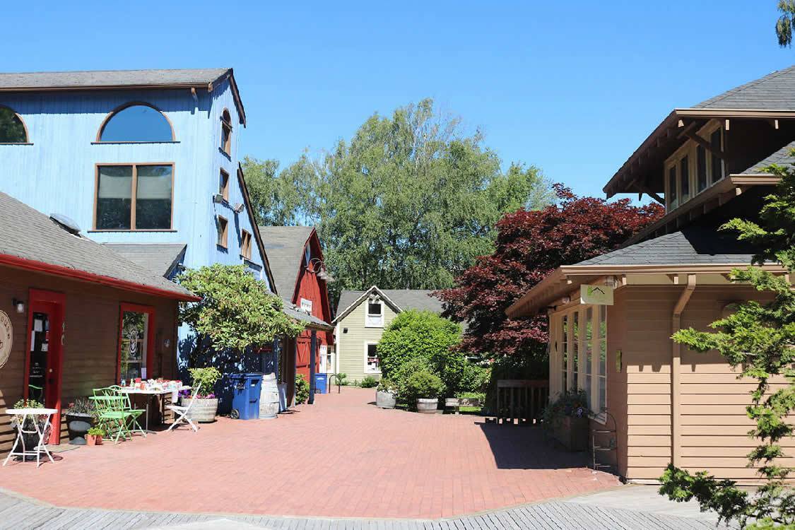 317 NW Gilman Blvd, Issaquah, WA for lease Primary Photo- Image 1 of 8