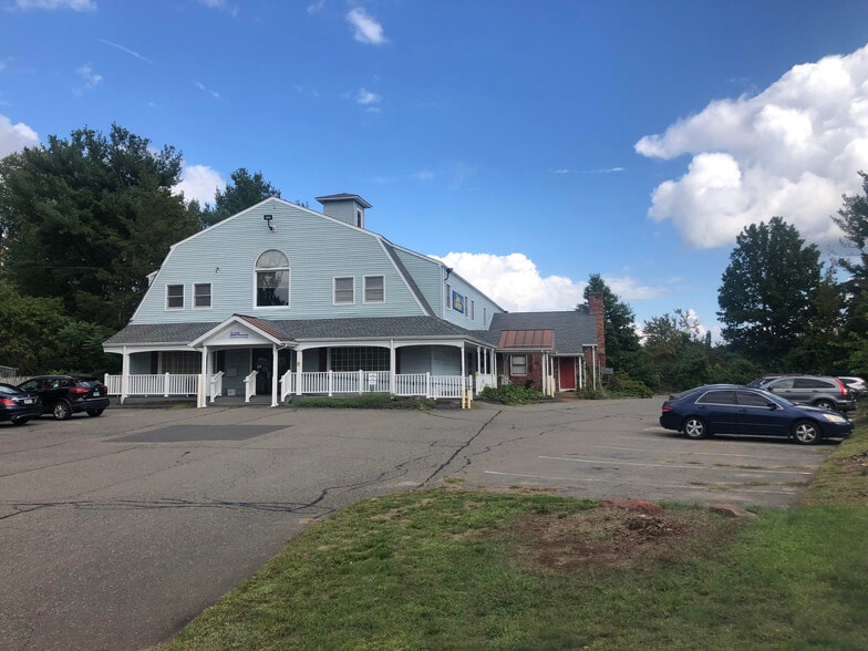 28 Main St, East Hartford, CT for lease - Building Photo - Image 2 of 16