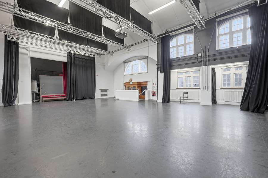 39-45 Penrhyn Rd, Kingston Upon Thames for sale Building Photo- Image 1 of 6