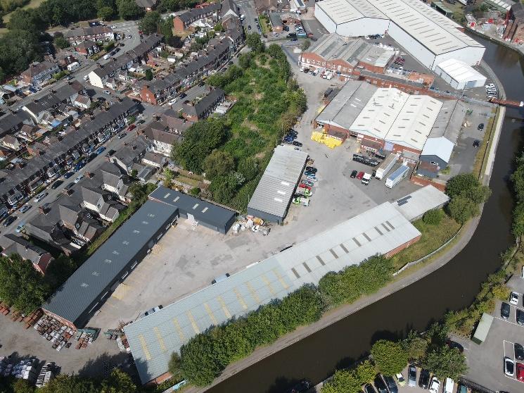 Scott Lidgett Rd, Stoke On Trent à louer - Photo du bâtiment - Image 2 de 2