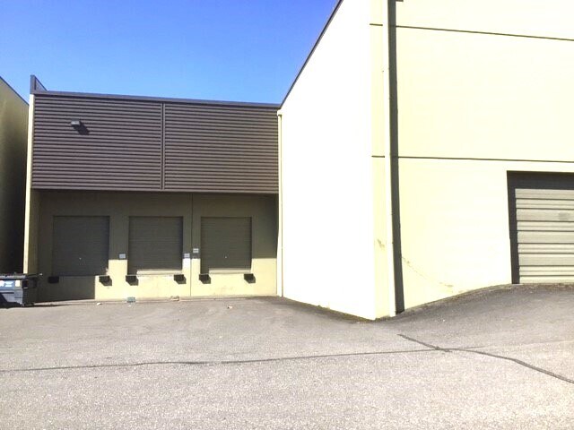 6403 S 208th St, Kent, WA à vendre - Photo du bâtiment - Image 3 de 4