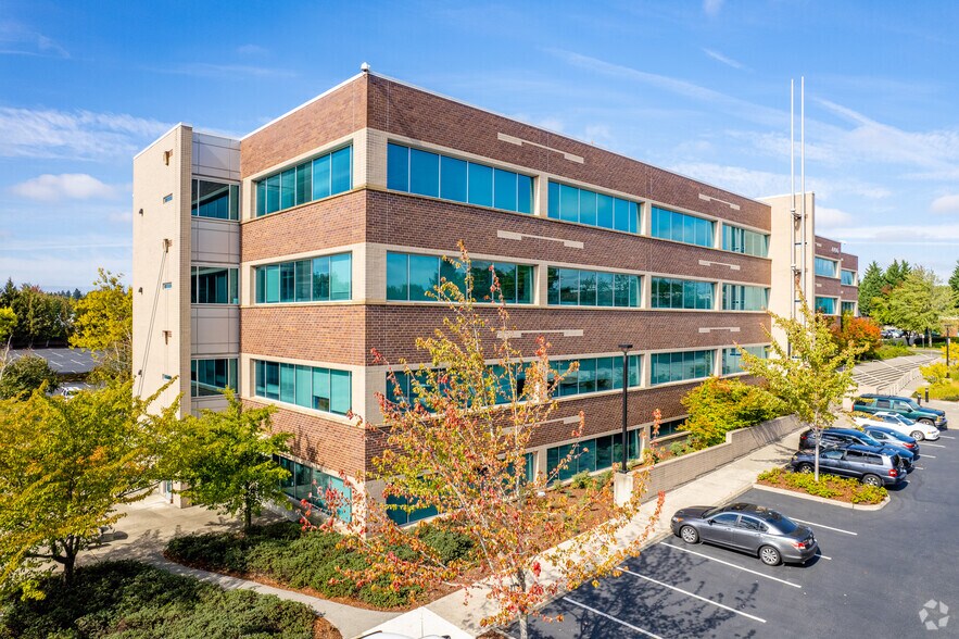 4400 NE 77th Ave, Vancouver, WA à louer - Photo du bâtiment - Image 2 de 4