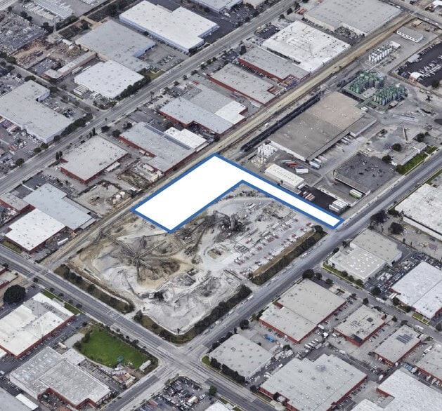 13925 S Broadway, Los Angeles, CA for sale - Building Photo - Image 2 of 3