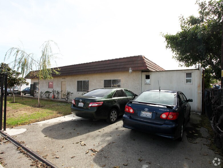 1394 E 9th St, Pomona, CA à louer - Photo du bâtiment - Image 2 de 4