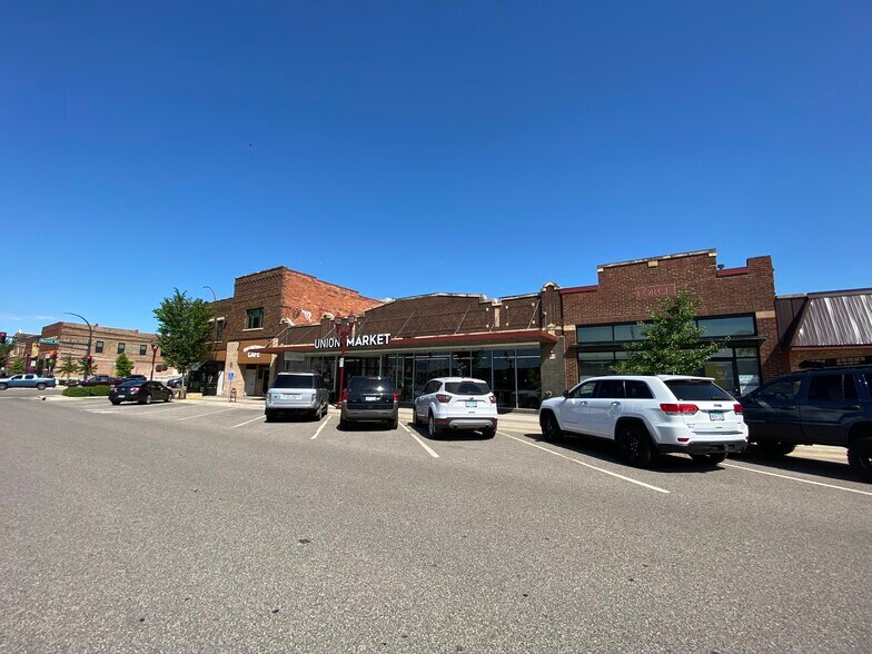 615 S Front St, Mankato, MN à louer - Photo du bâtiment - Image 2 de 22