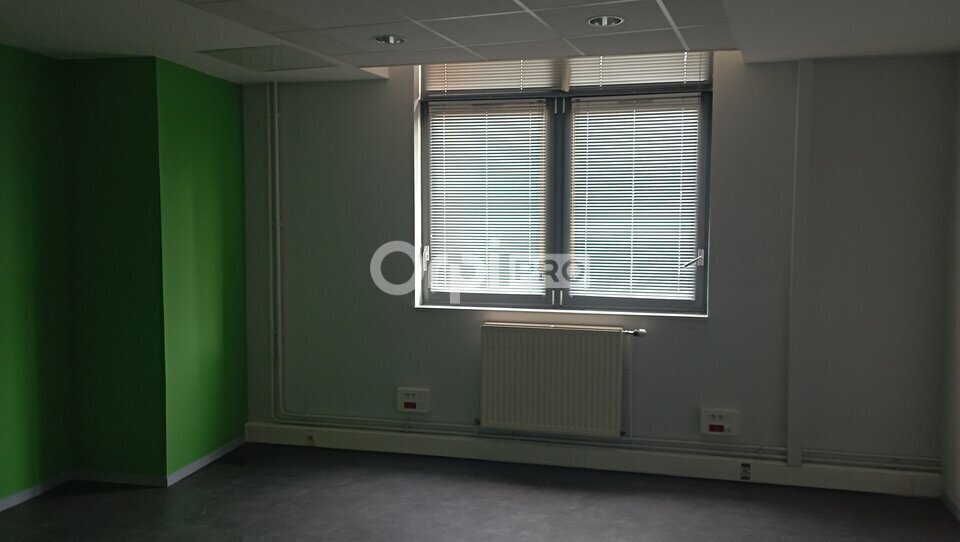 Office in Reims for lease - Interior Photo - Image 2 of 7