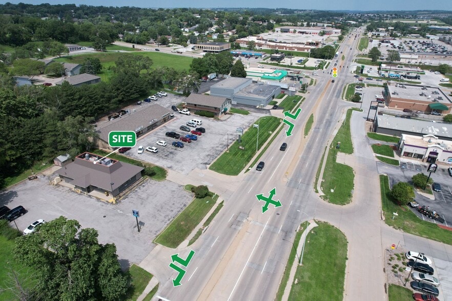 5122 N 90th St, Omaha, NE à vendre - Photo du bâtiment - Image 2 de 5