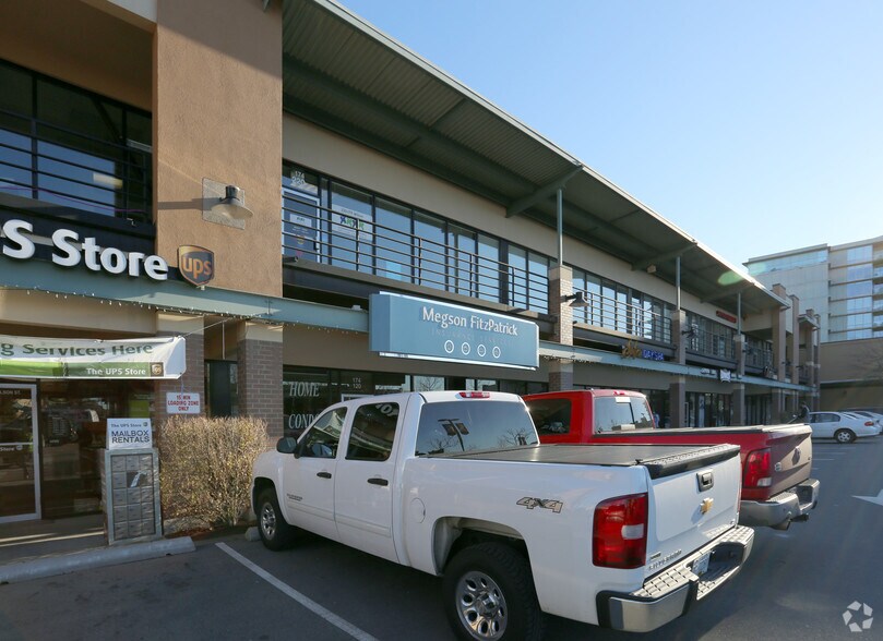 174 Wilson St, Victoria, BC à louer - Photo du bâtiment - Image 2 de 2