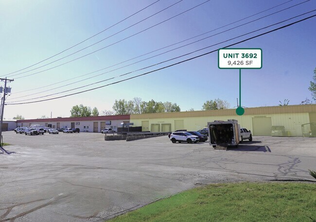 More details for 3674-3736 N Wells St, Fort Wayne, IN - Industrial for Lease