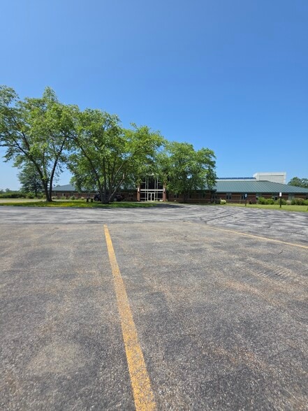 4493 Walden Ave, Lancaster, NY à vendre - Photo du bâtiment - Image 1 de 67