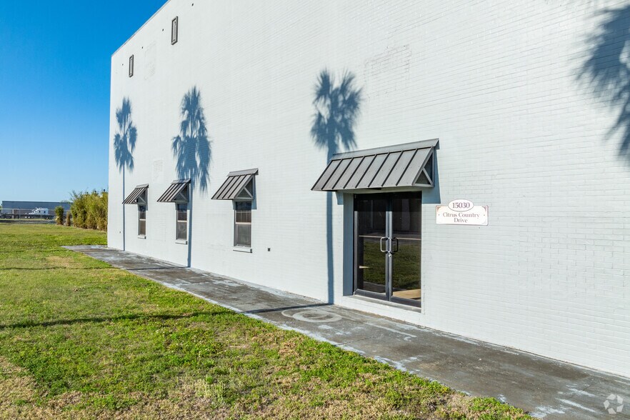 15102 Citrus Country Dr, Dade City, FL à vendre - Photo du bâtiment - Image 3 de 14