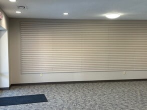 140 W Washington St, Medina, OH à louer Photo intérieure- Image 2 de 14