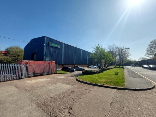 Plus de détails pour Dudley Rd, Kingswinford - Industriel à louer