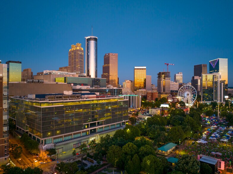 250 Williams St NW, Atlanta, GA à louer - Photo du bâtiment - Image 3 de 18