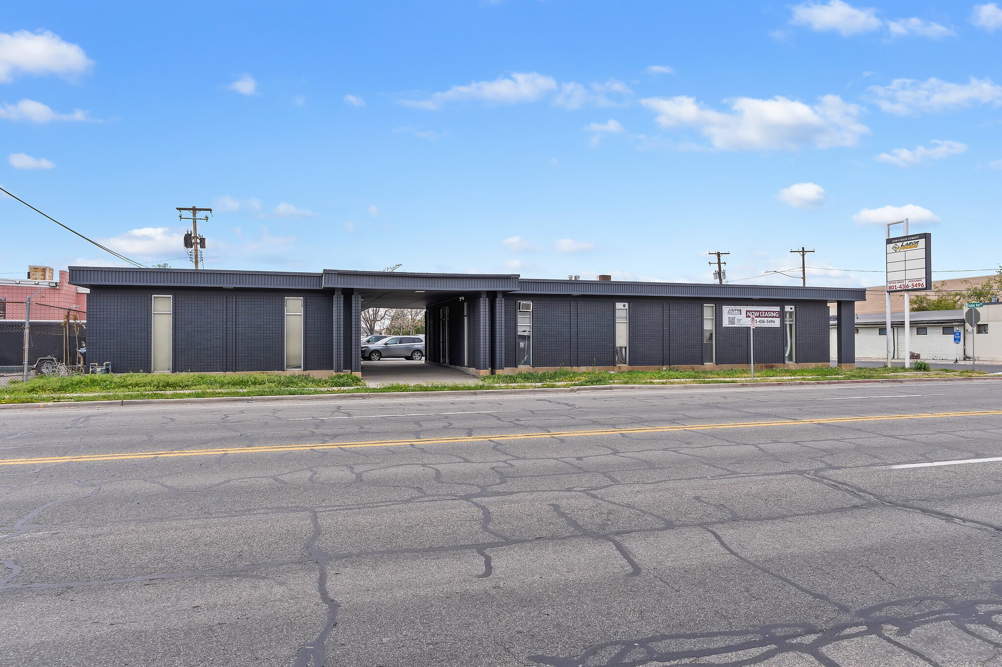 2330 S Main St, Salt Lake City, UT à louer Photo du bâtiment- Image 1 de 33