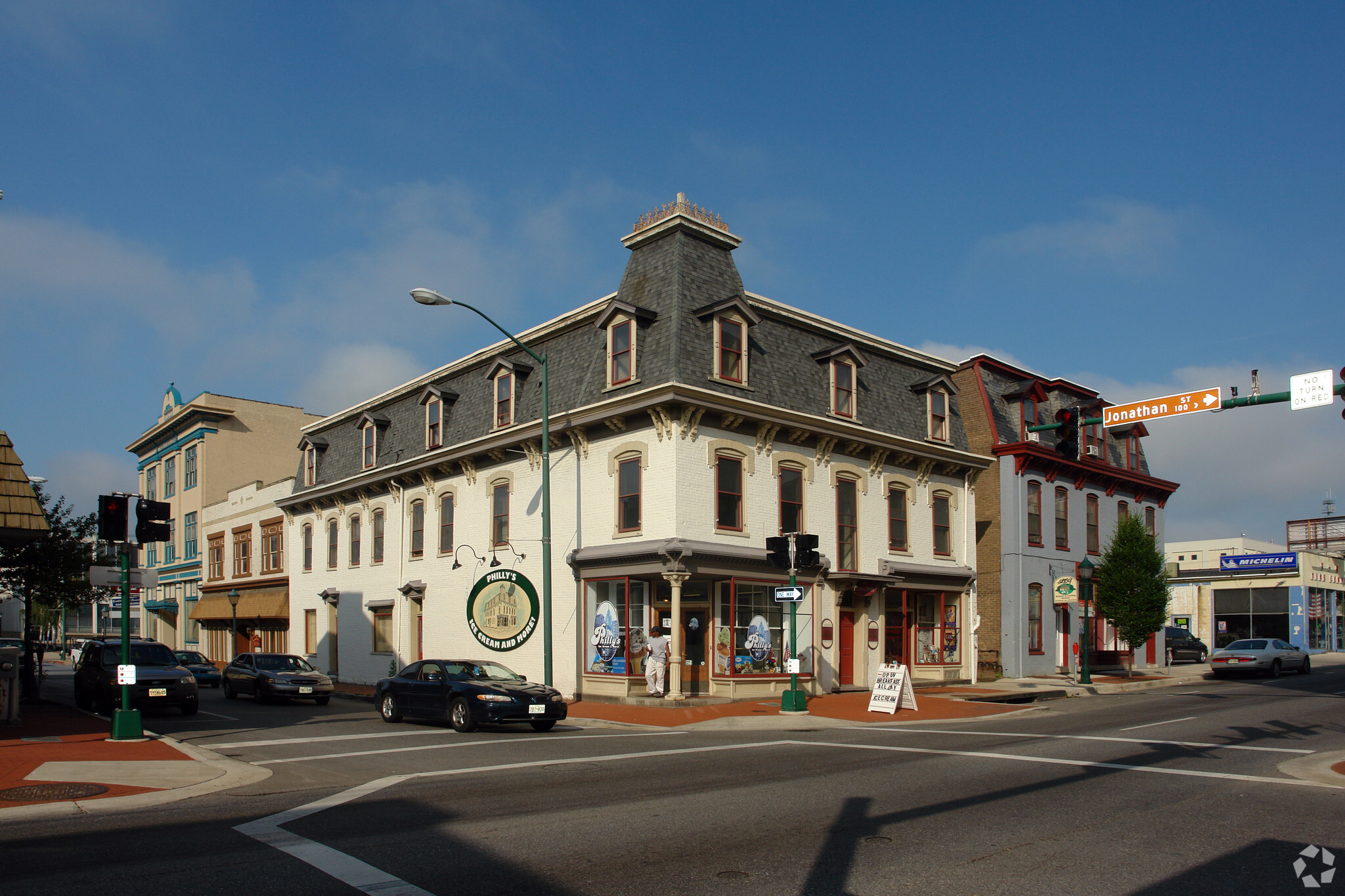 101-105 W Franklin St, Hagerstown, MD for sale Primary Photo- Image 1 of 1