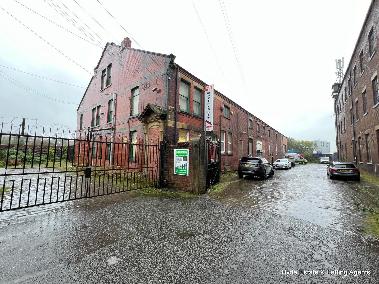 Bolton Rd, Bury for lease Building Photo- Image 1 of 27