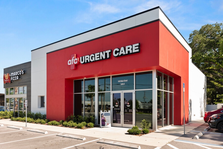 1440 Main St, Dunedin, FL à louer - Photo du bâtiment - Image 2 de 10