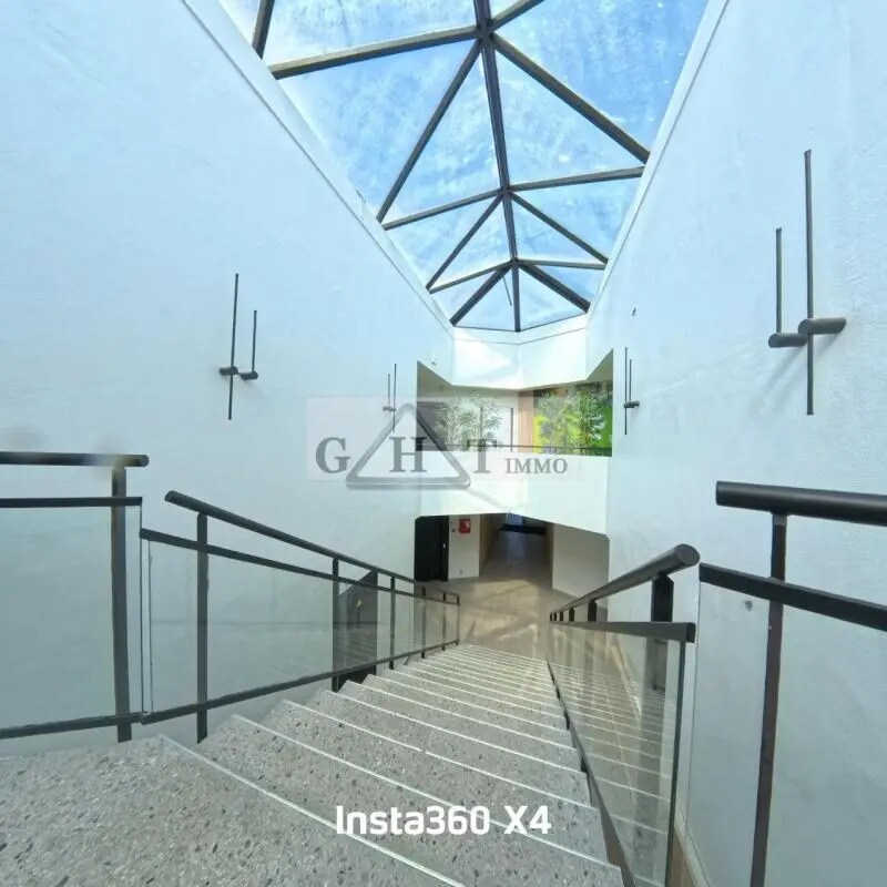 Bureau dans Créteil à louer Photo intérieure- Image 1 de 11