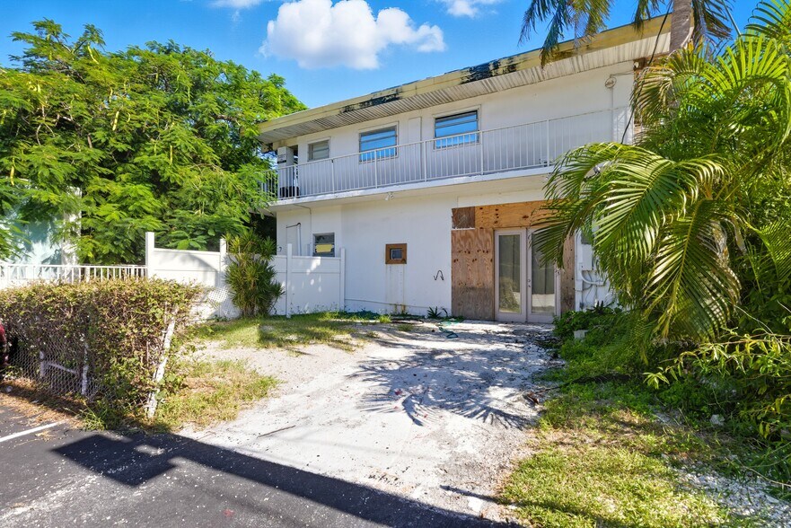82929 Overseas Hwy, Islamorada, FL à vendre - Photo du bâtiment - Image 2 de 8