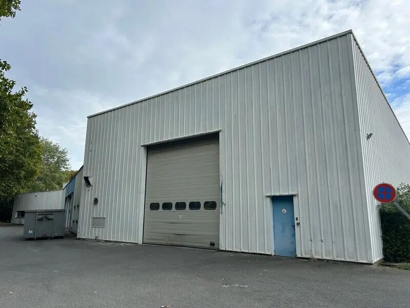 Office in Lille for lease Building Photo- Image 1 of 6