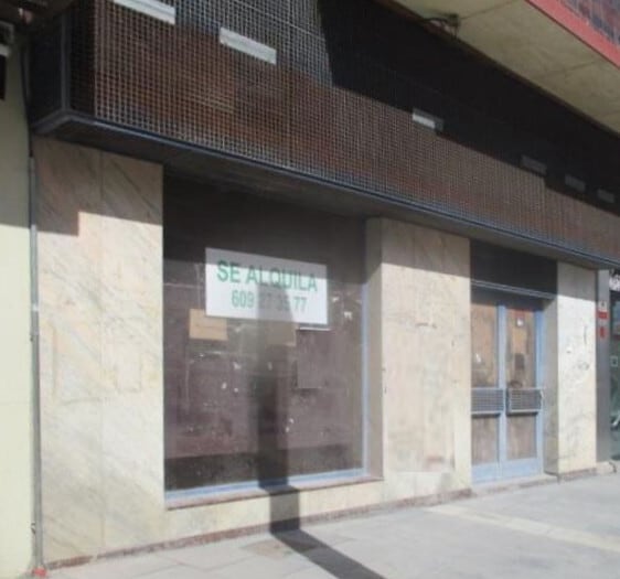 Retail in Aranda de Duero, Burgos for lease Interior Photo- Image 1 of 2
