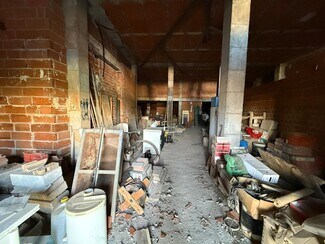 Plus de détails pour Commerce de détail à vendre