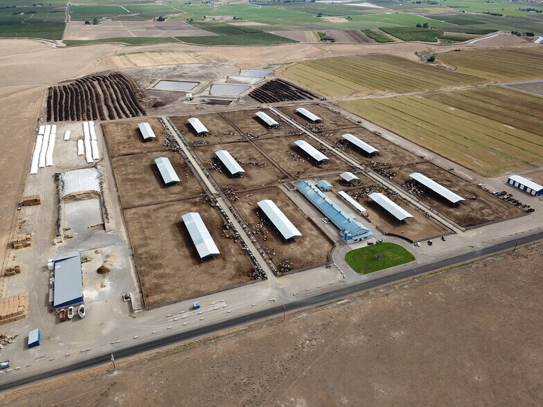 1400 Lewandowski Rd, Sunnyside, WA à vendre - Photo principale - Image 1 de 9