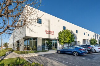 Plus de détails pour 14101 Rosecrans Ave, La Mirada, CA - Industriel à louer