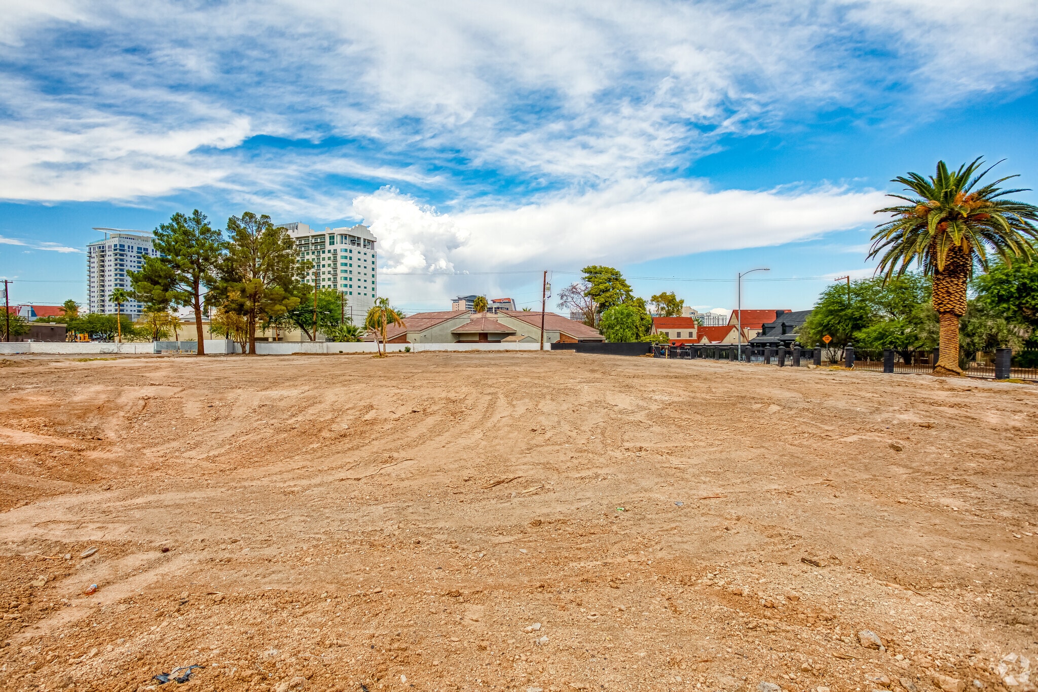 1044 S 6th St, Las Vegas, NV for sale Primary Photo- Image 1 of 1
