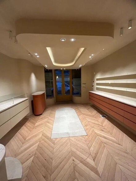 Commerce de détail dans Paris à louer - Photo intérieure - Image 3 de 5