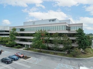 Plus de détails pour 17187 N Laurel Park Dr, Livonia, MI - Bureau à louer