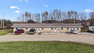 Plus de détails pour 4991 Arthur Rd, Slinger, WI - Services hôteliers à vendre