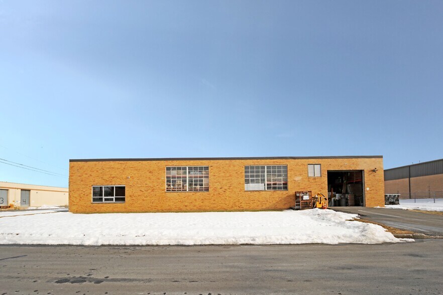 1 Barrett Ave & 10 Willow St portefeuille de 2 propriétés à vendre sur LoopNet.ca - Photo du bâtiment - Image 1 de 10